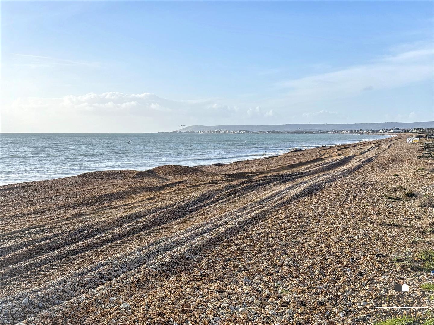 1 Bedroom Apartment. 400 Coast Road in Pevensey,  13